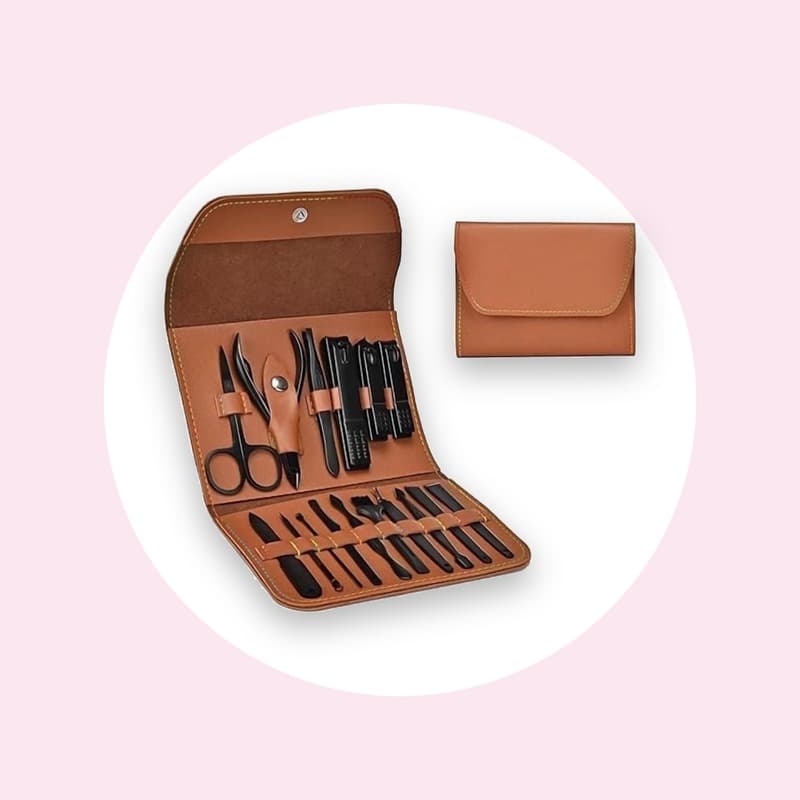 16 outils en acier