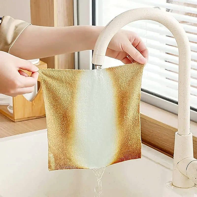 Se rince à l'eau