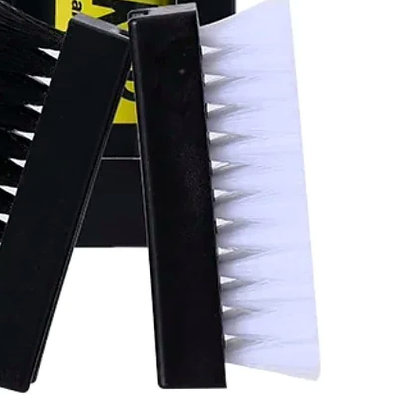 Deux brosses