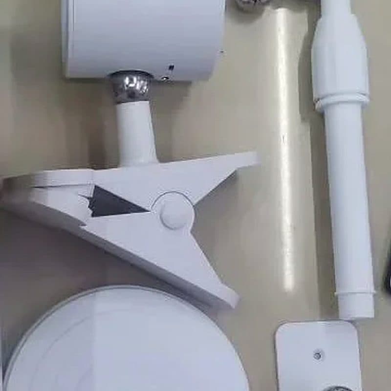 Pied, pince, télécommande